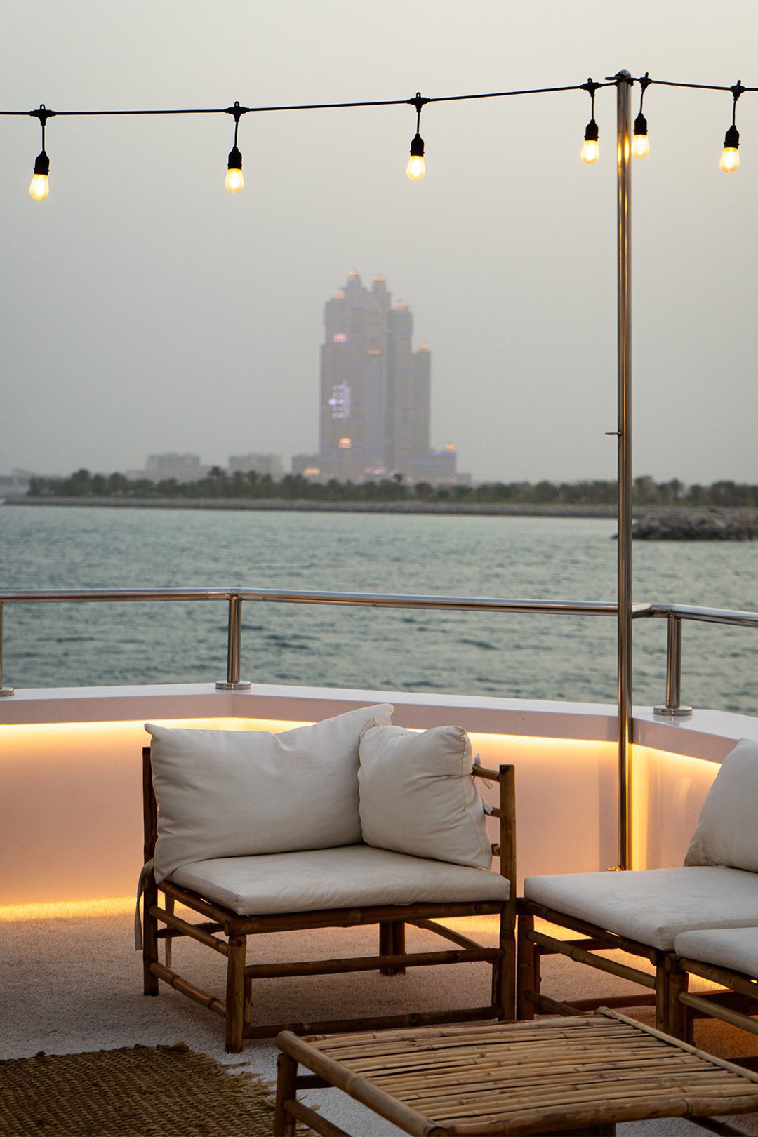Noa Yacht - Yach Rental Abu Dhabi