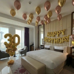 Gold Birthday Balloon Room Setup