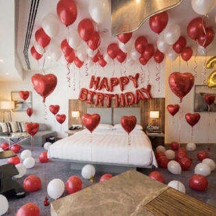 Red Birthday Balloon Room Setup